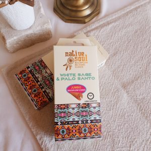 Incenso de Sálvia Branca e Pau Santo em Cone