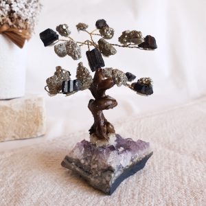 Árvore de Pirite e Turmalina em Base de Ametista