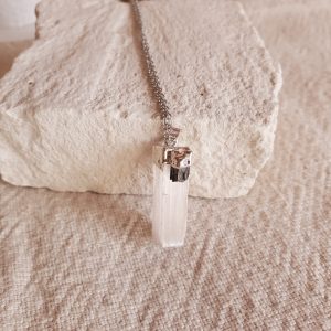 Colar de Selenite e Turmalina Negra